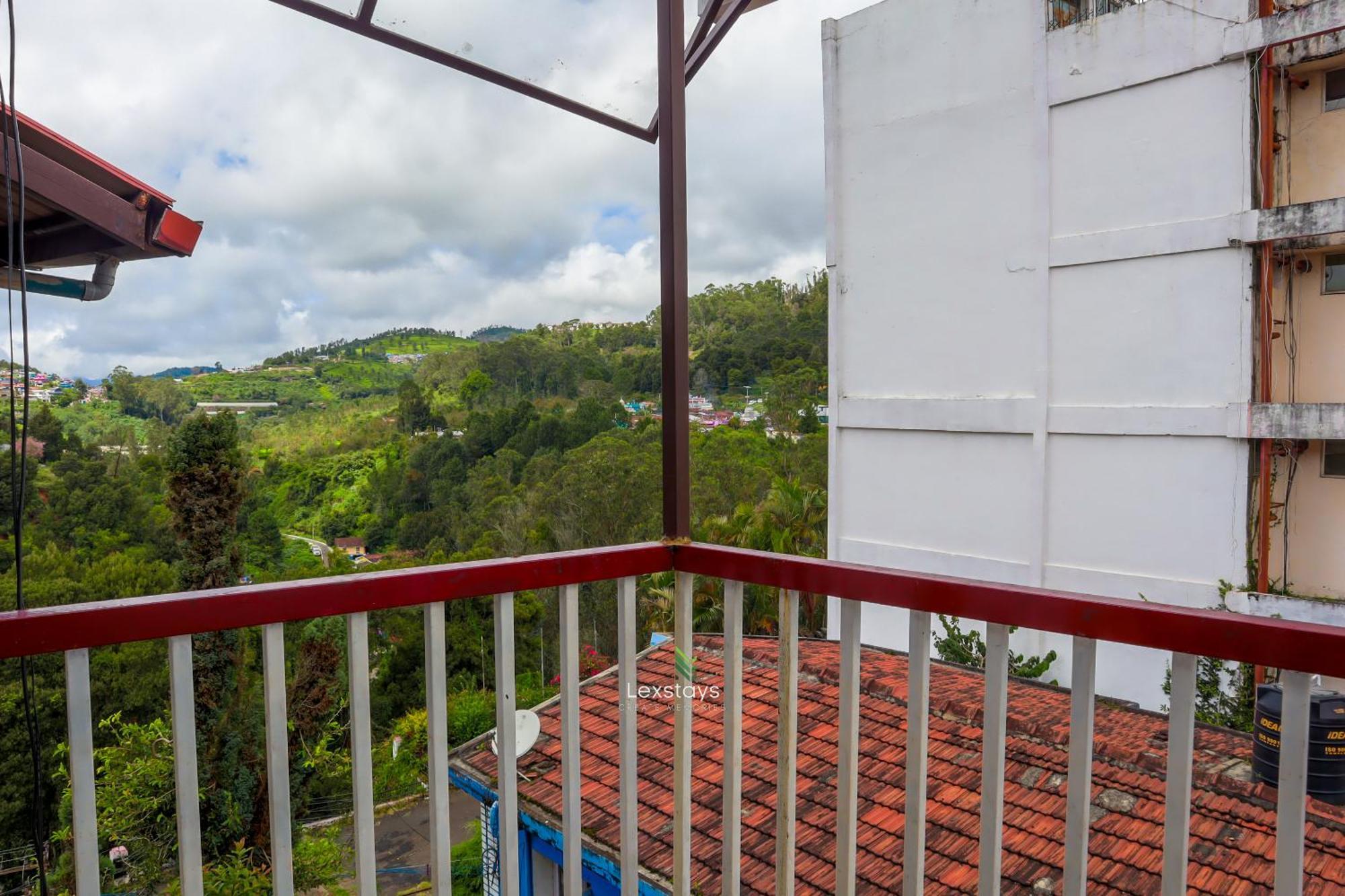Vijaya Deepa Guest House By Lexstays Coonoor Exterior foto